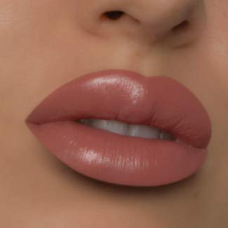 KAB Cosmetics Lip Kit (Dim the Lights)