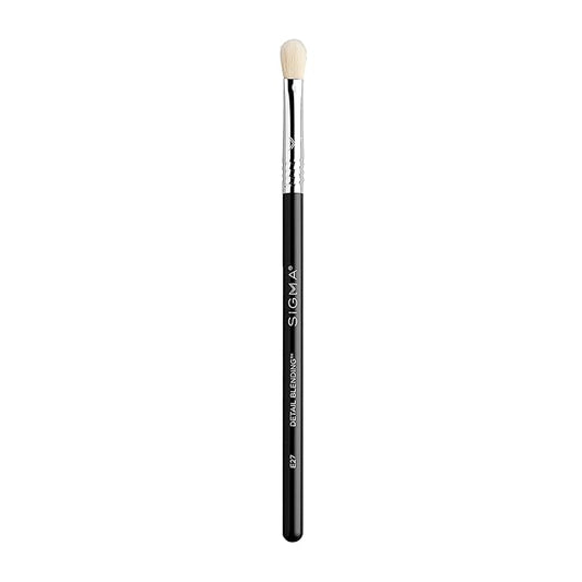Sigma Beauty Professional E27 Detail Eyeshadow Blending Brush – Eyeshadow Application and Blending Brush - Apply Pigment and Blend Harsh Lines for a Well Blended Effect (1 Brush)