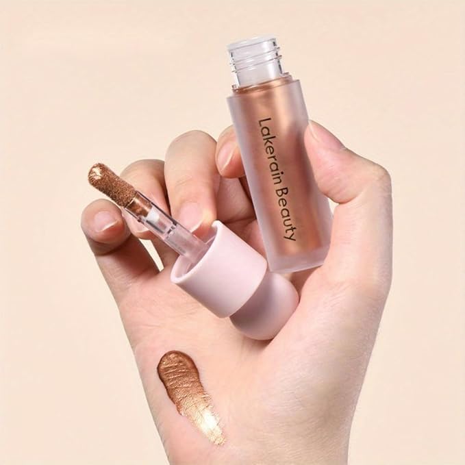 GECOMO Liquid Contour Beauty Wand Face Highlighter Bronzer Makeup Stick, Dewy Finish, Moisturizing Silky Smooth Texture 0.25 Oz/ 7.5ml - 04 CANDLELICHT
