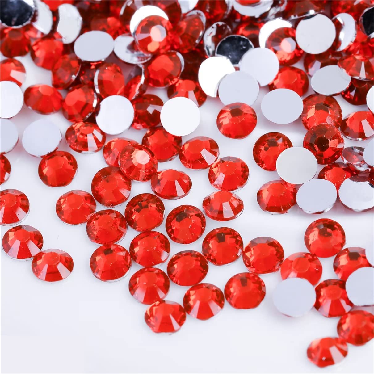 1000 Pieces SS20 5mm Flatback Rhinestones Clear Glass Round Gems Crystals for Nail Art DIY Crafts Clothes Shoes Bags （Light Red）