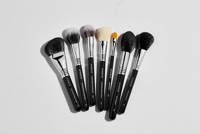 Sigma Beauty Professional F23 Soft Angled Contour™ synthetic Face Makeup Brush with SigmaTech® fibers for Contouring, Sculpting and Highlighting